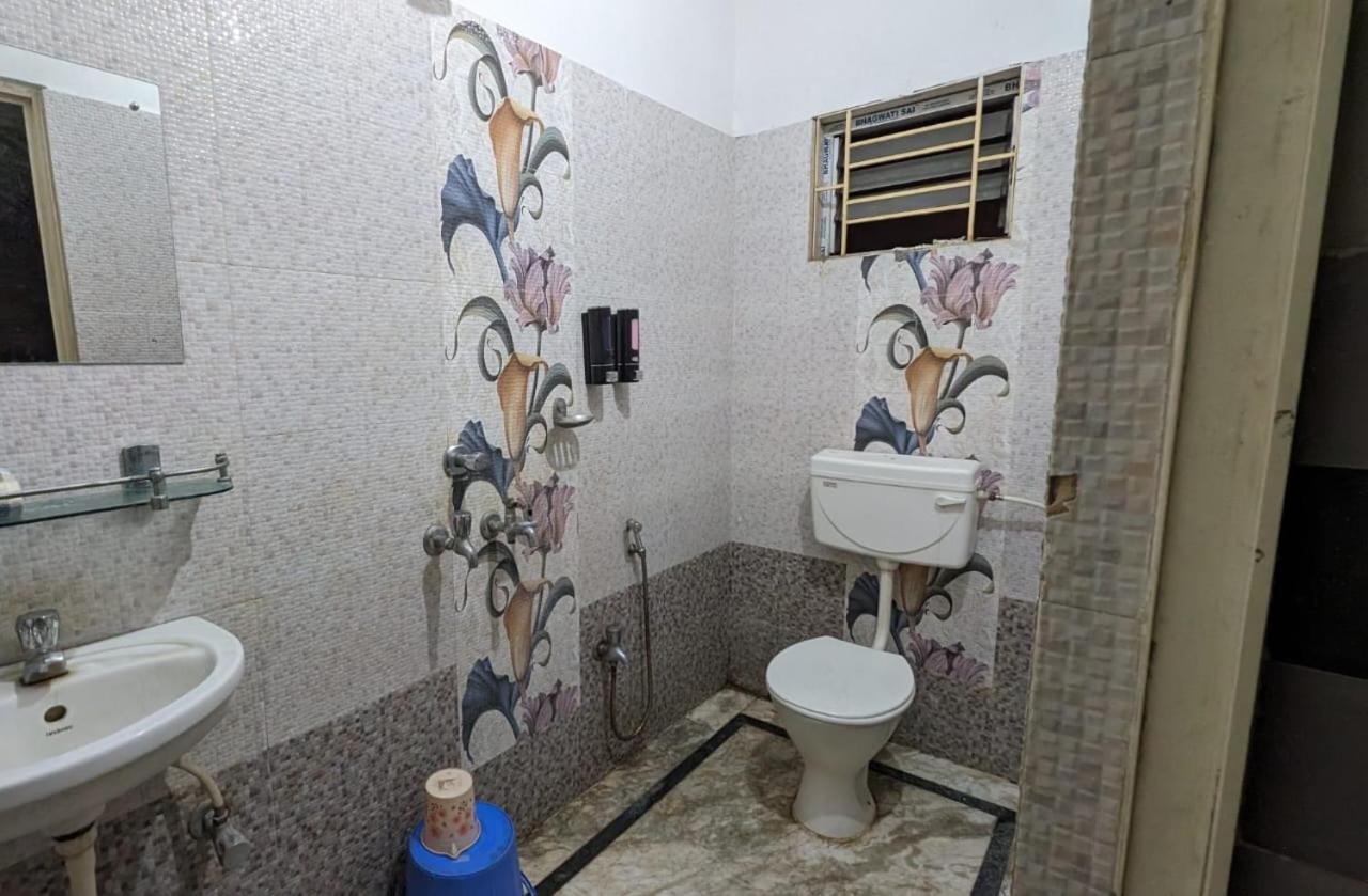 Veda Home'S Agartala Zewnętrze zdjęcie